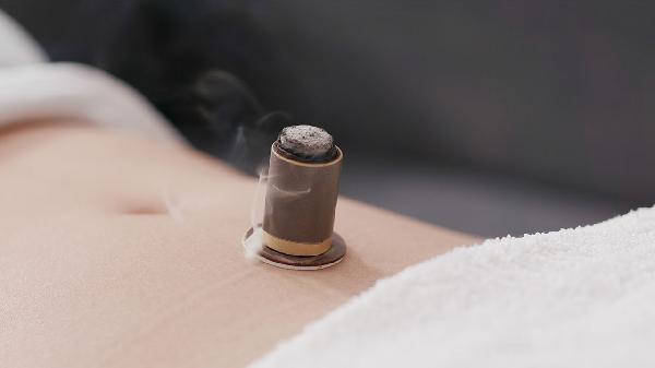 一年后顯現(xiàn)的艾灸潛在危害，了解風(fēng)險(xiǎn)，明智選擇，一年后顯現(xiàn)的艾灸潛在危害，明智選擇，風(fēng)險(xiǎn)早知道